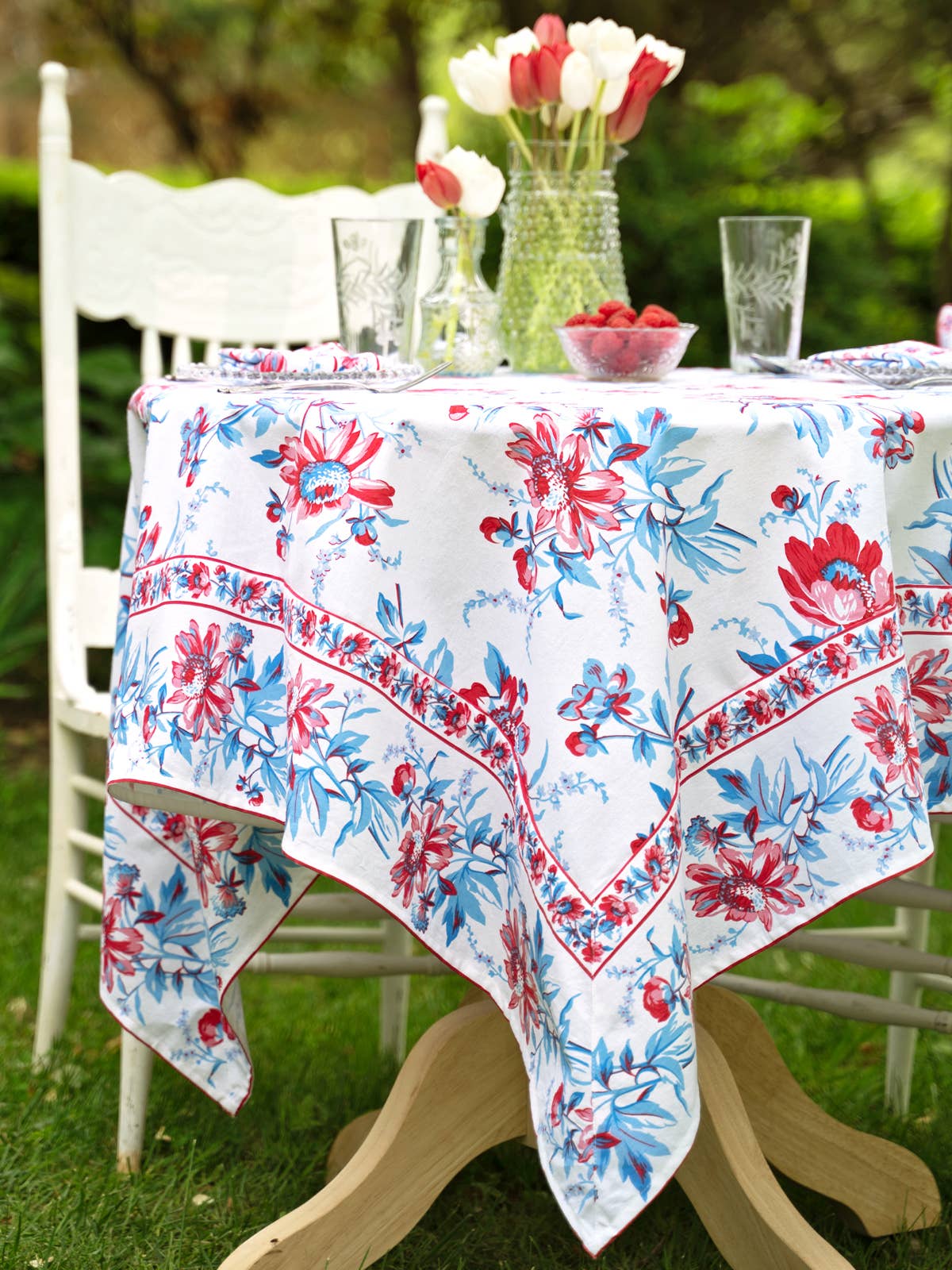 Friendship Tablecloth - Soft White