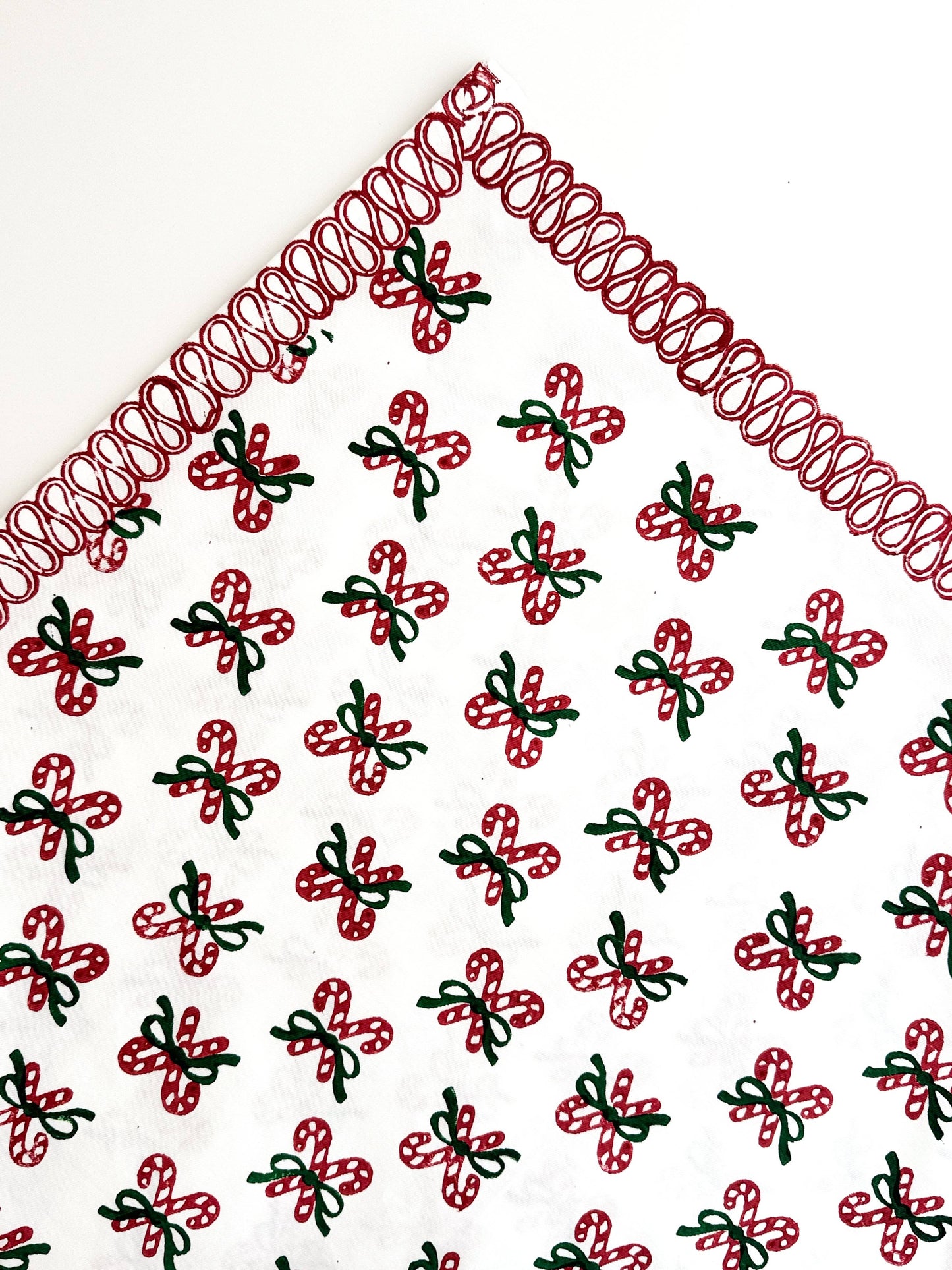 Table Throw - Candy Cane, Evergreen & Red