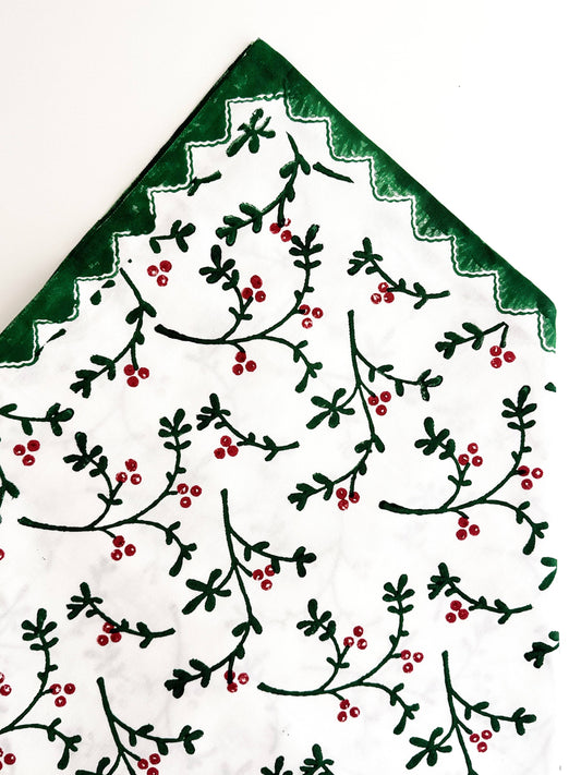 Table Throw - Winterberry, Evergreen & Red