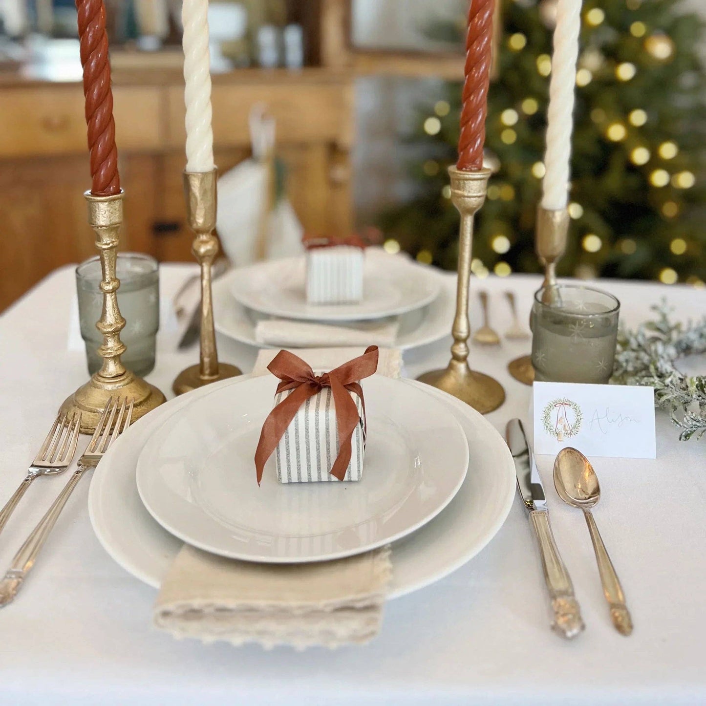 Bell wreath place cards
