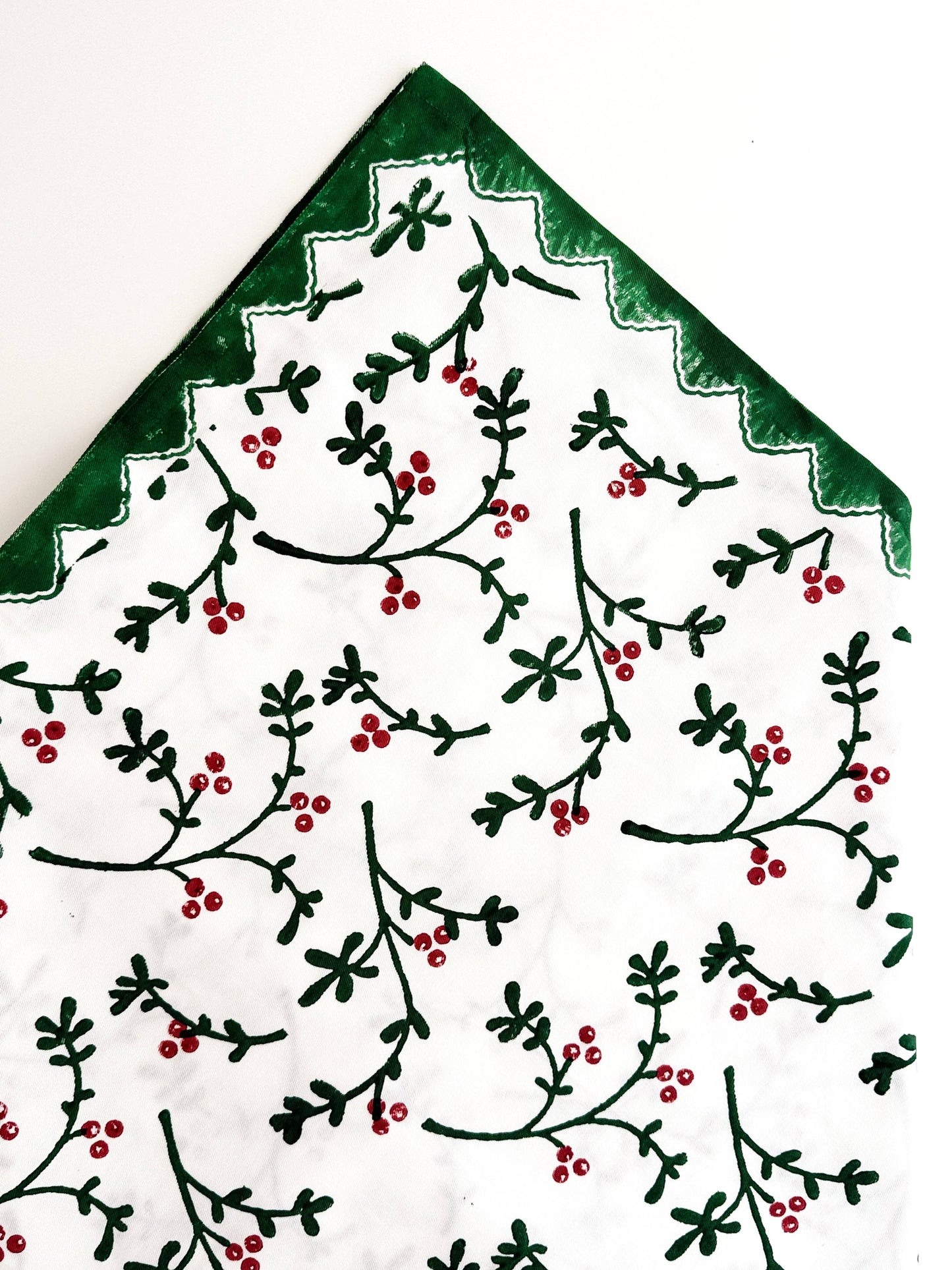 Table Throw - Winterberry, Evergreen & Red