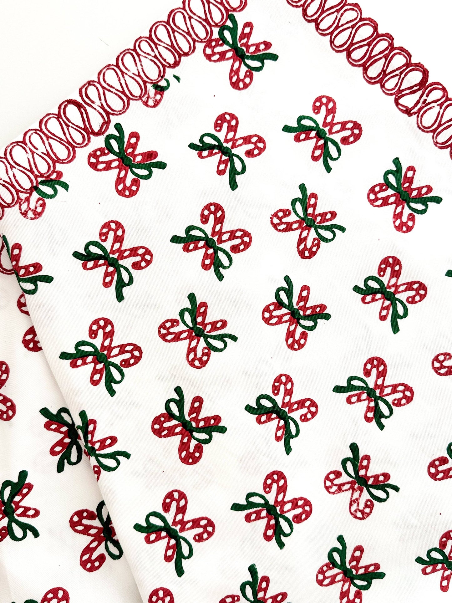 Table Throw - Candy Cane, Evergreen & Red
